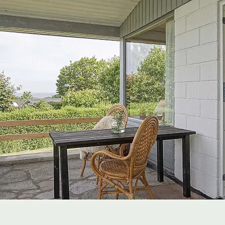 別荘 Two-bedroom Holiday In 2